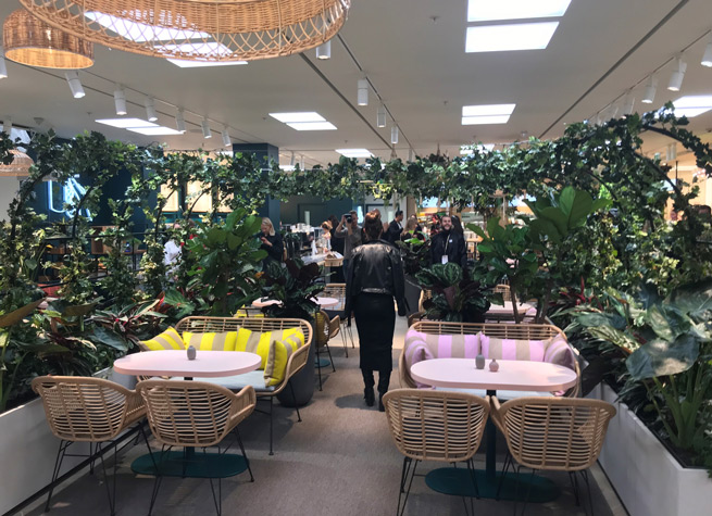 artificial plants in restaurant design